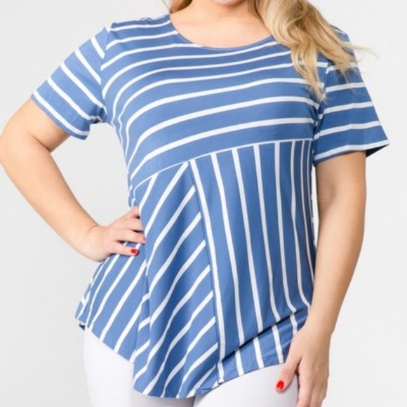 Plus Yelete Women's Short Sleeve Striped Tunic. Blue. Sizes 1X-3X NWOT - Picture 2 of 4